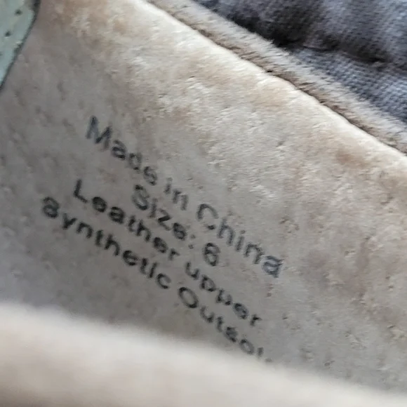 Halston Taupe Suede Platform Heels, 6 - Picture 8 of 8